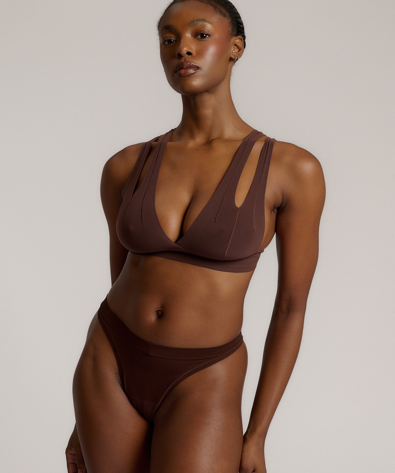 A mocha Tee System, designed with multiple strap options