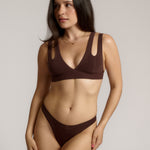 A mocha Tee System, designed with multiple strap options