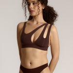A mocha Tee System, designed with multiple strap options
